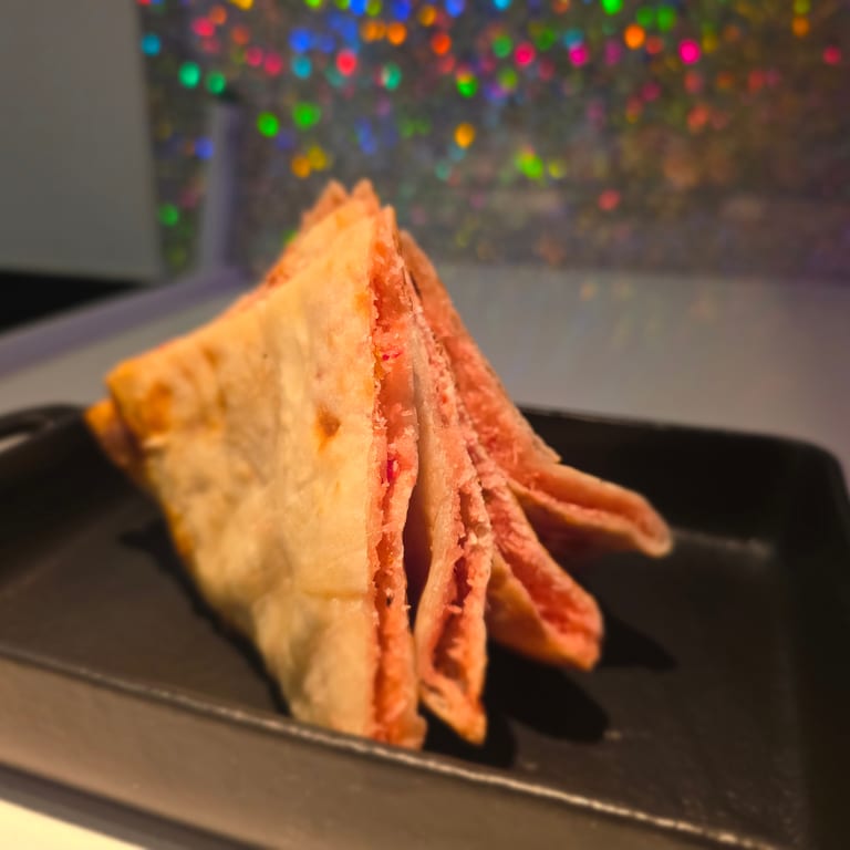 Freshly Baked Naan: A Taste of India